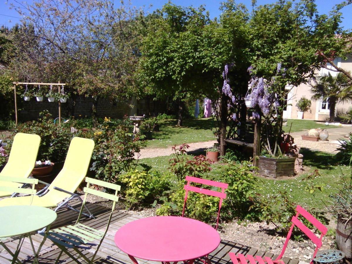 Chabournay La Rosaliere Bed & Breakfast エクステリア 写真